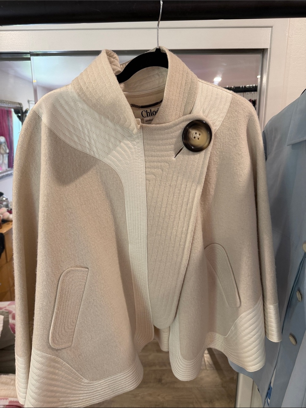 Chloe Cream Knit Cape with Decorative Buttons vintage Y2K early 2004💘 gorgeous